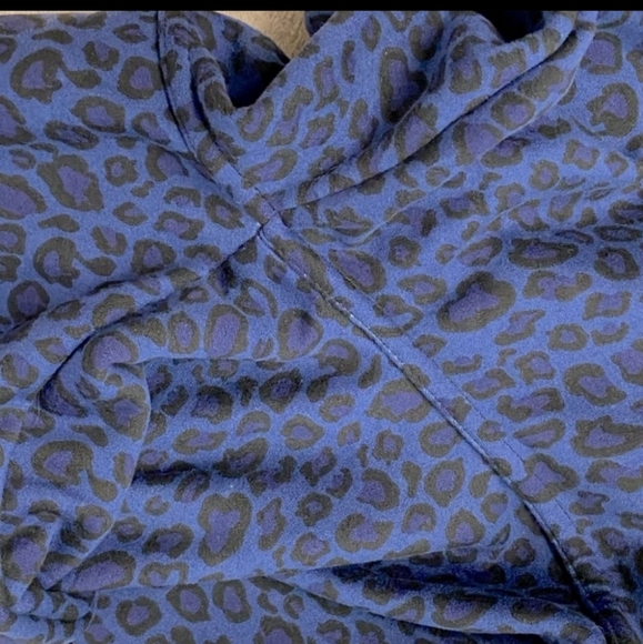 4/$60 Blue Animal Print Fleece Lined Warm Leggings - Size XS/S - Picture 9 of 9